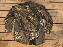 Load image into Gallery viewer, Mossy Oak Break-Up Shirt (L)🇺🇸