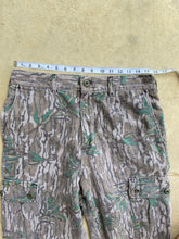 Load image into Gallery viewer, Mossy Oak Greenleaf Pants (~32x30)