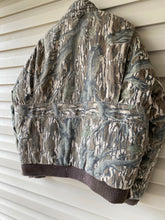 Load image into Gallery viewer, Rut Daniels Style Mossy Oak Jacket (L/XL)