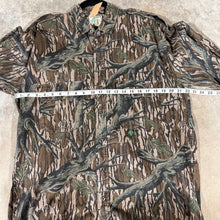 Load image into Gallery viewer, Mossy Oak Treestand Shirt (L)