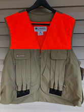 Load image into Gallery viewer, Columbia Upland Vest (XL)