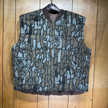 Load image into Gallery viewer, Cabela’s Trebark Quilted Reversible Vest (XXL)