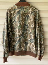 Load image into Gallery viewer, Mossy Oak Treestand Bomber (L)