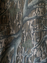 Load image into Gallery viewer, Carhartt Mossy Oak Jacket (M/L)