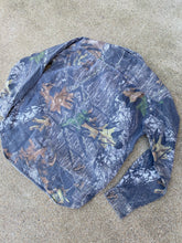Load image into Gallery viewer, Mossy Oak Break-Up Shirt (M)