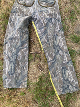 Load image into Gallery viewer, Carhartt Mossy Oak Treestand Pants (33x32)🇺🇸