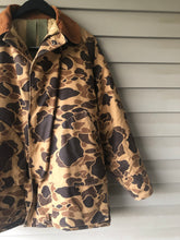 Load image into Gallery viewer, Duxbak Old School Coat (M/L)