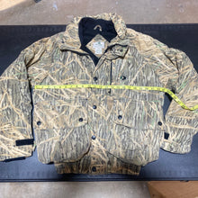 Load image into Gallery viewer, Mossy Oak Shadowgrass Jacket (M)