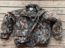 Load image into Gallery viewer, Trophy Club Mossy Oak Jacket (XL)