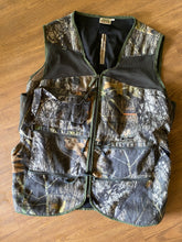 Load image into Gallery viewer, Primo’s Mossy Oak Turkey Vest (XL)