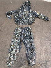 Load image into Gallery viewer, Realtree Leafy Suit (XXL/XXXL)