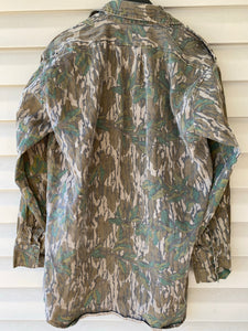 Mossy Oak Greenleaf Shirt and Bottoms (L)