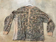 Load image into Gallery viewer, Mossy Oak Treestand Seconds Shirt (L/XL)🇺🇸