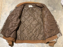 Load image into Gallery viewer, Mossy Oak Bottomland Quilted Bomber Jacket (L/XL)