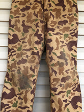 Load image into Gallery viewer, Bob Allen Ducks Unlimited Pants (38x31)