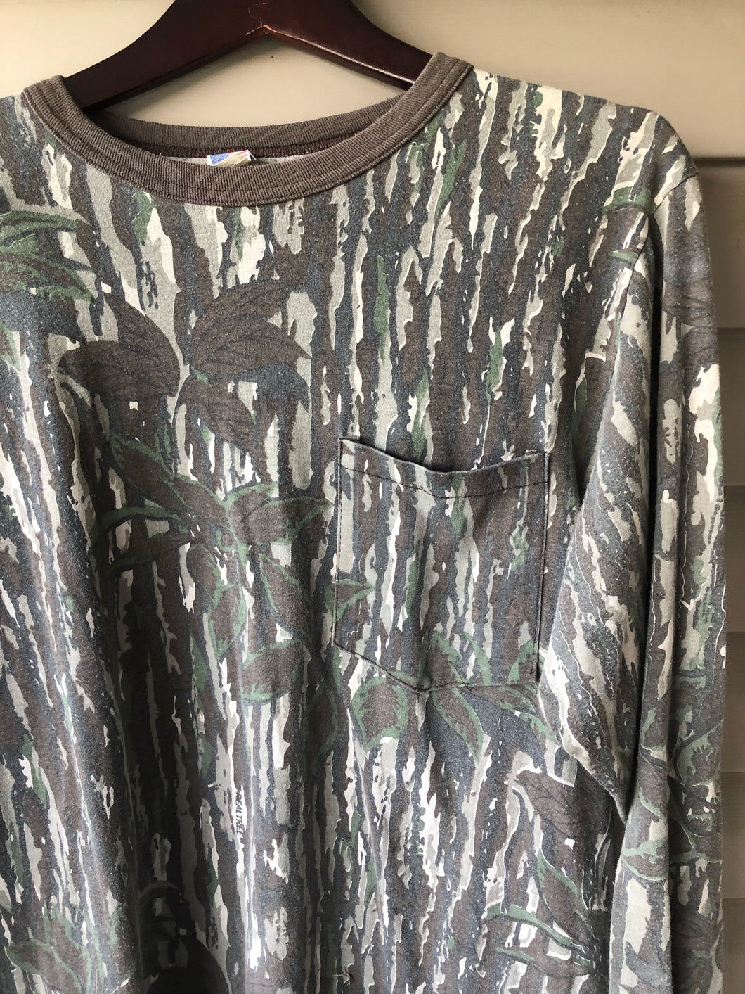 Realtree Shirt (XL)