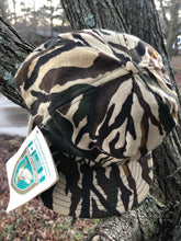 Load image into Gallery viewer, 1986 Ducks Unlimited Rattler Snapback