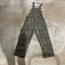 Load image into Gallery viewer, Mossy Oak Greenleaf Overalls (L)🇺🇸