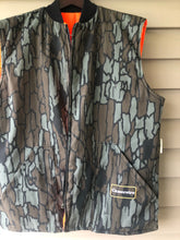Load image into Gallery viewer, Reversible Trebark Vest (L/XL)