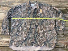 Load image into Gallery viewer, Mossy Oak Treestand Shirt (XXXL)🇺🇸