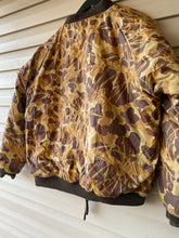 Load image into Gallery viewer, Mountain Prarie Reversible Jacket (L)