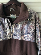 Load image into Gallery viewer, Drake Duck Blind Pullover (M)