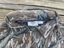 Load image into Gallery viewer, Featherweight Mossy Oak Treestand Masked Jacket (M)🇺🇸