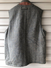 Load image into Gallery viewer, Orvis Tweed Wool Vest (L/XL)