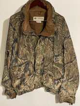 Load image into Gallery viewer, Columbia 3-in-1 Mossy Oak Jacket (XL)
