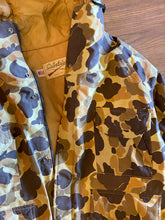 Load image into Gallery viewer, Cabela’s Old School Camo Jacket (XL)