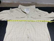 Load image into Gallery viewer, Columbia Omni-Shade Shirt (M/L)