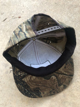Load image into Gallery viewer, Camoretro Realtree Snapback