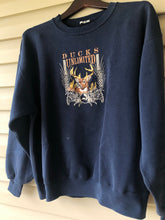 Load image into Gallery viewer, Ducks Unlimited Sweatshirt (M)