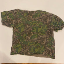 Load image into Gallery viewer, Virginia Deer Hunters Assoc Mossy Oak Full Foliage Shirt (XL)🇺🇸