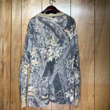 Load image into Gallery viewer, Sasquatch Mossy Oak Breakup Lightweight Shirt (L/XL)🇺🇸