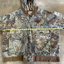 Load image into Gallery viewer, Duxbak “Bud King of Beers” Realtree Advantage Bomber Jacket (XXL)🇺🇸