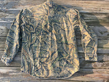 Load image into Gallery viewer, Mossy Oak Shadowgrass Shirt (M/L)🇺🇸