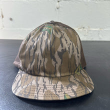 Load image into Gallery viewer, Mossy Oak Greenleaf Blank Snapback