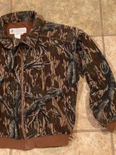 Load image into Gallery viewer, Columbia Mossy Oak Treestand Jacket (L/XL)