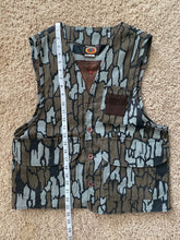 Load image into Gallery viewer, Blue Bill Trebark Field Vest (S/M)