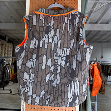 Load image into Gallery viewer, Sports Afield Reversible Trebark Vest (L)