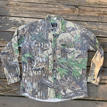 Load image into Gallery viewer, Rattler&#39;s Realtree Shirt (L)🇺🇸