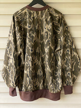 Load image into Gallery viewer, Mossy Oak Bottomland Pullover (XXL)