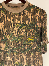 Load image into Gallery viewer, ‘92 Texas Wildlife Expo Mossy Oak Shirt (M)