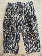 Load image into Gallery viewer, Rattlers Brand Ducks Unlimited Pants (XL)