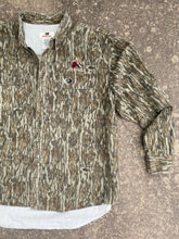 Load image into Gallery viewer, Mossy Oak Delta Waterfowl Shirt (XL)