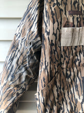 Load image into Gallery viewer, Columbia Bottomland Bomber Jacket