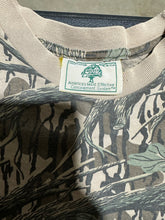 Load image into Gallery viewer, Mossy Oak Treestand Shirt (L)🇺🇸