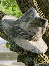 Load image into Gallery viewer, Realtree Brim Hat (M)