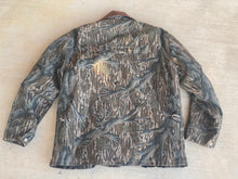 Load image into Gallery viewer, Carhartt Mossy Oak Jacket (XL)🇺🇸